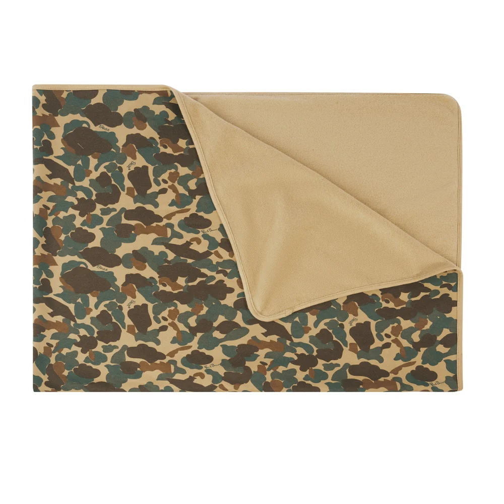 Rothco X Bear Archery Fred Bear Camo Fleece Throw Blanket - Image 3