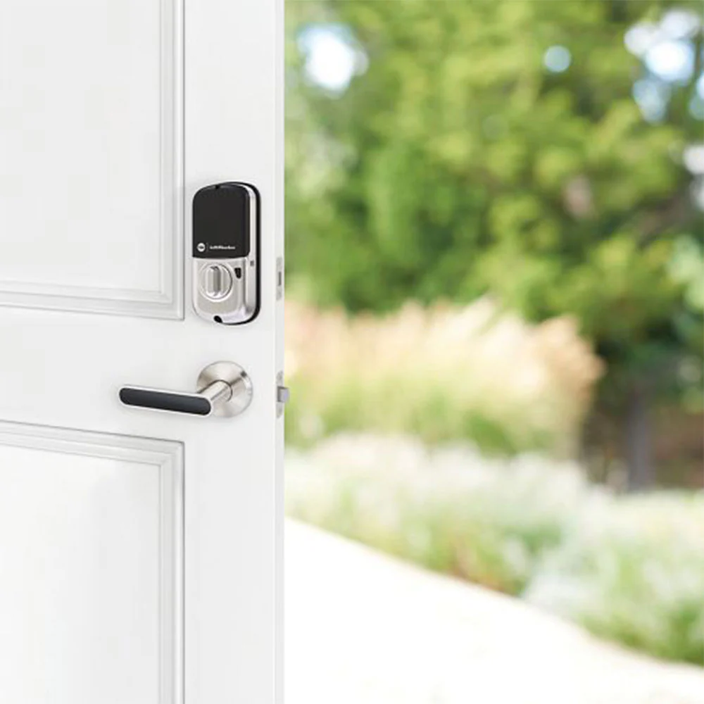 Yale LiftMaster Smart Touchscreen Deadbolt Lock with Smart Garage Control - Image 4
